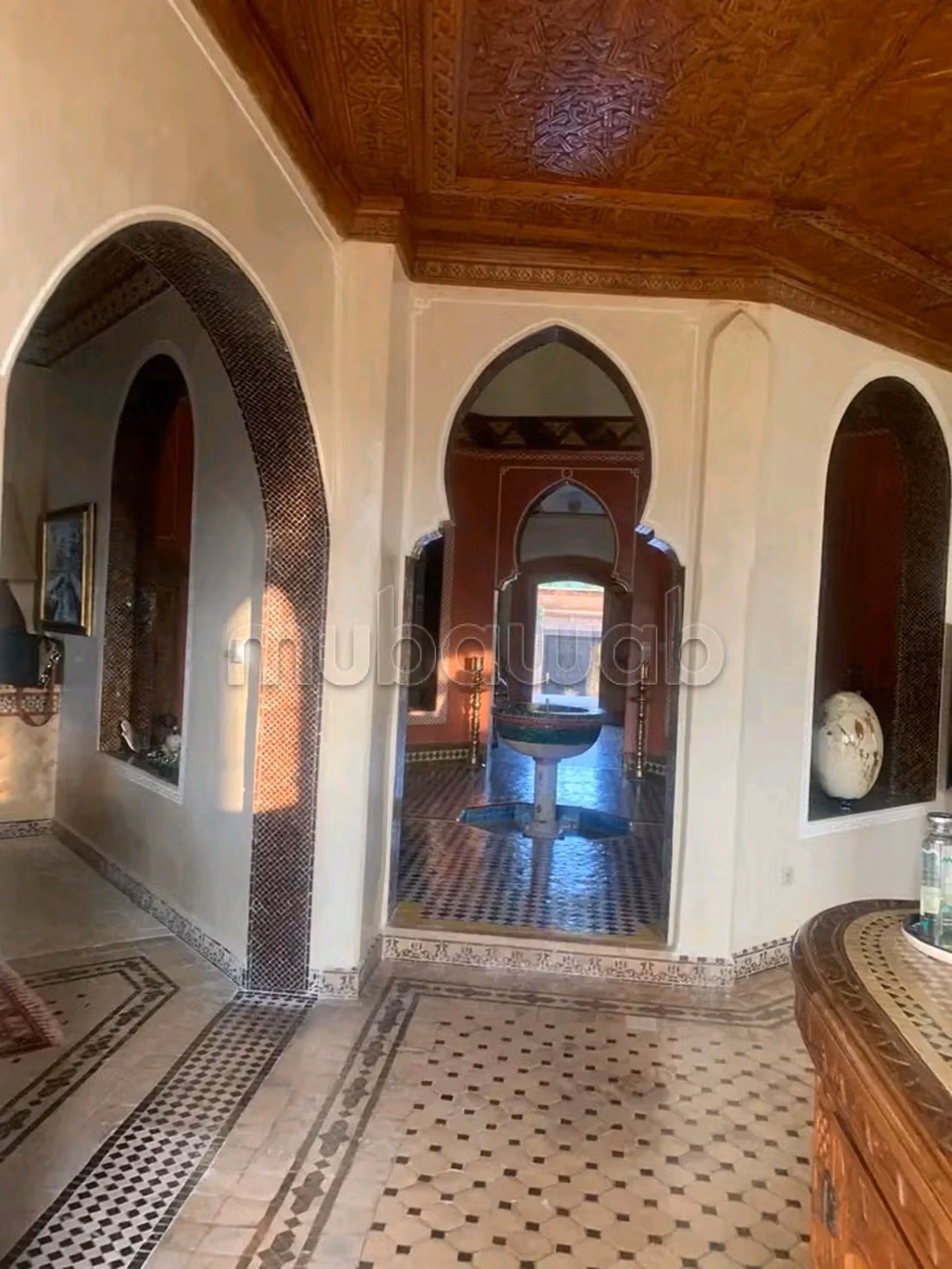 Luxurious house for sale in Ilig. 6 comfortable rooms. Mountain view, central heating