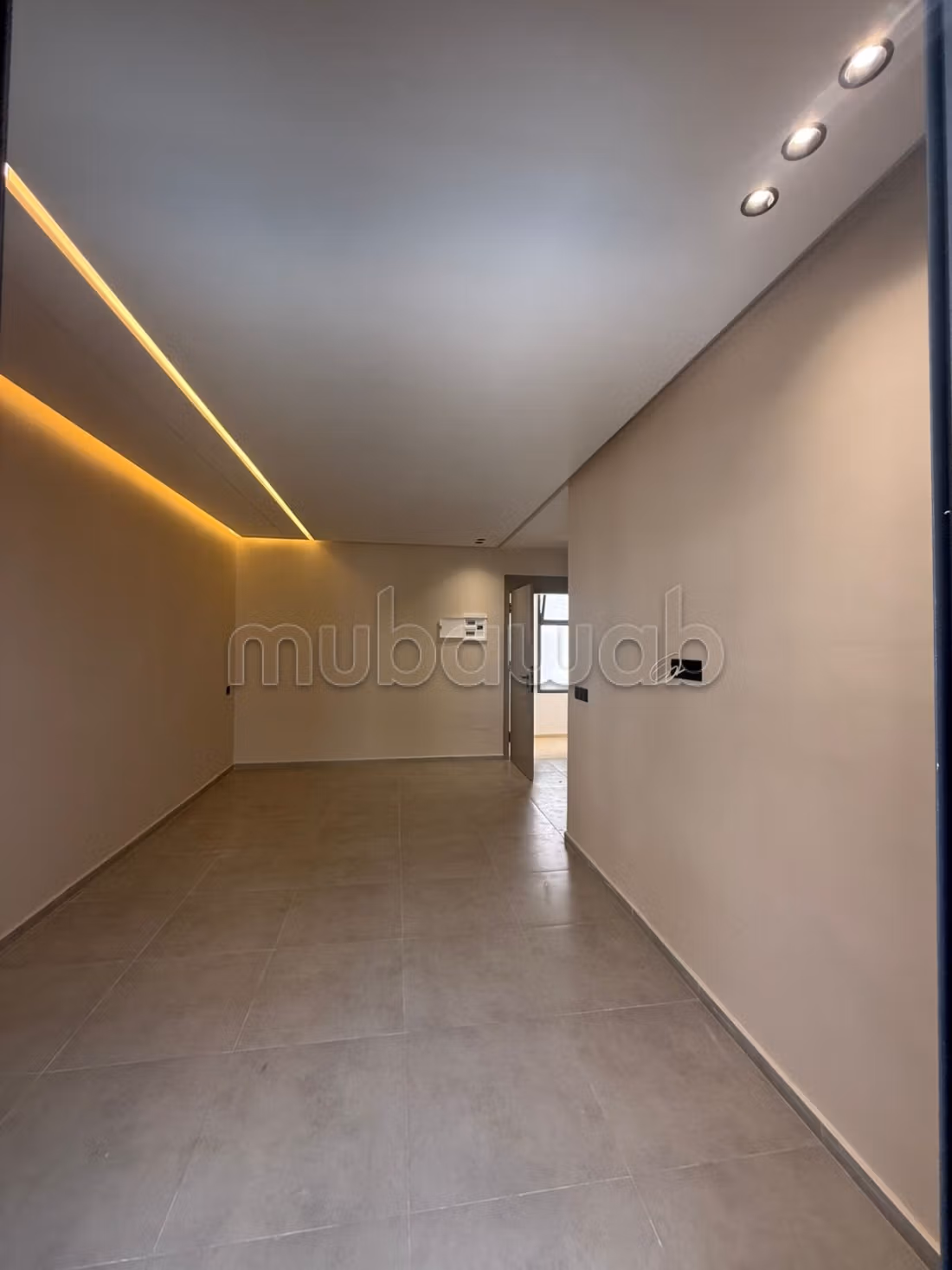 Hermoso apartamento en venta en Martil. 2 habitaciones. Servicio de portero, hermosa piscina
