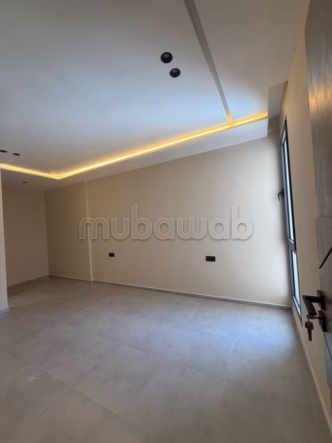 Hermoso apartamento en venta en Martil. 2 habitaciones. Servicio de portero, hermosa piscina