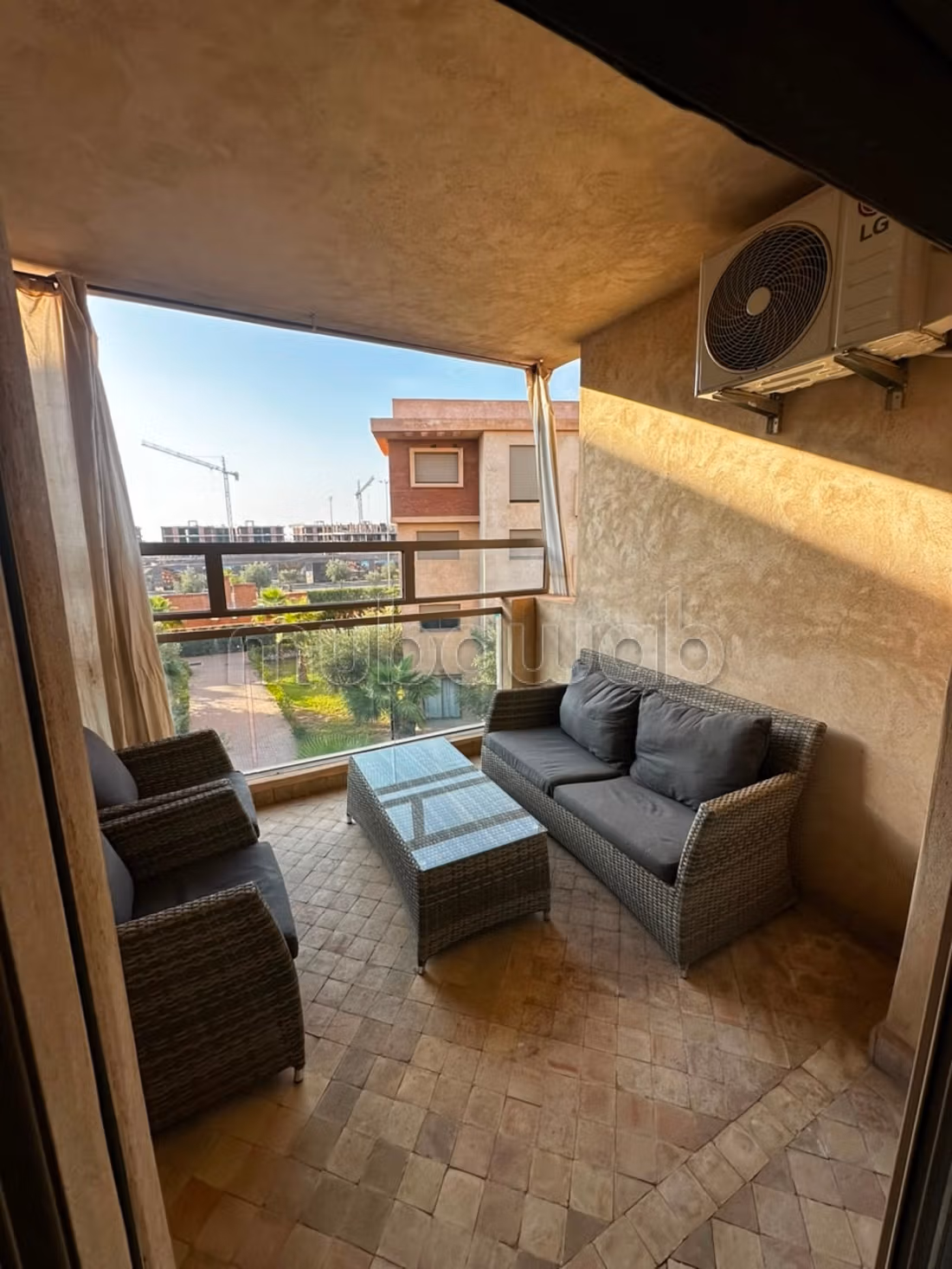 Appart meublé piscine près Av M6 
route Ourika — 6