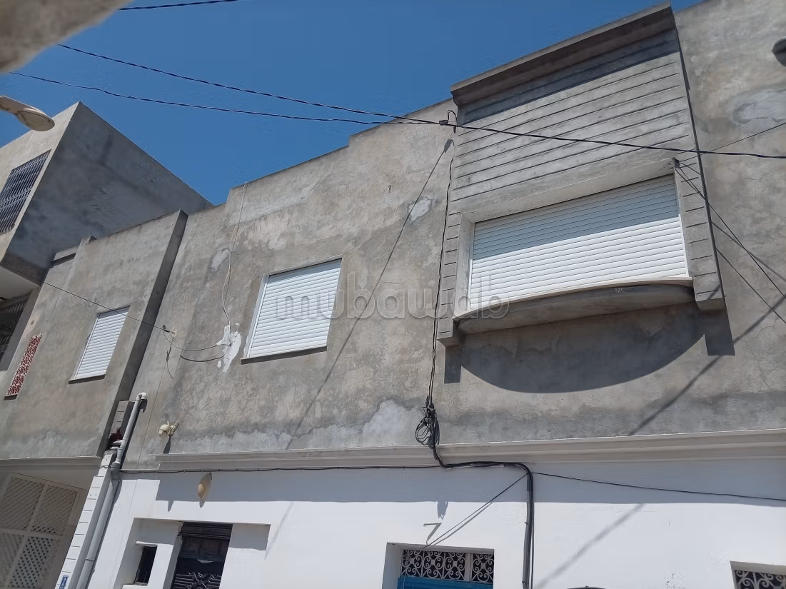 Maison à vendre à Bhar Lazreg.
Surface totale 146 m²
