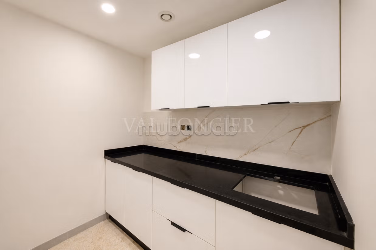 Location bureau 300m2 
Quartier d'affaires 
Sidi Maarouf, Casablanca