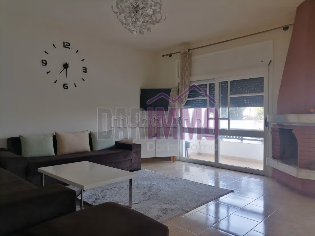 Bella villa a Sid al Abd con vista sul mare