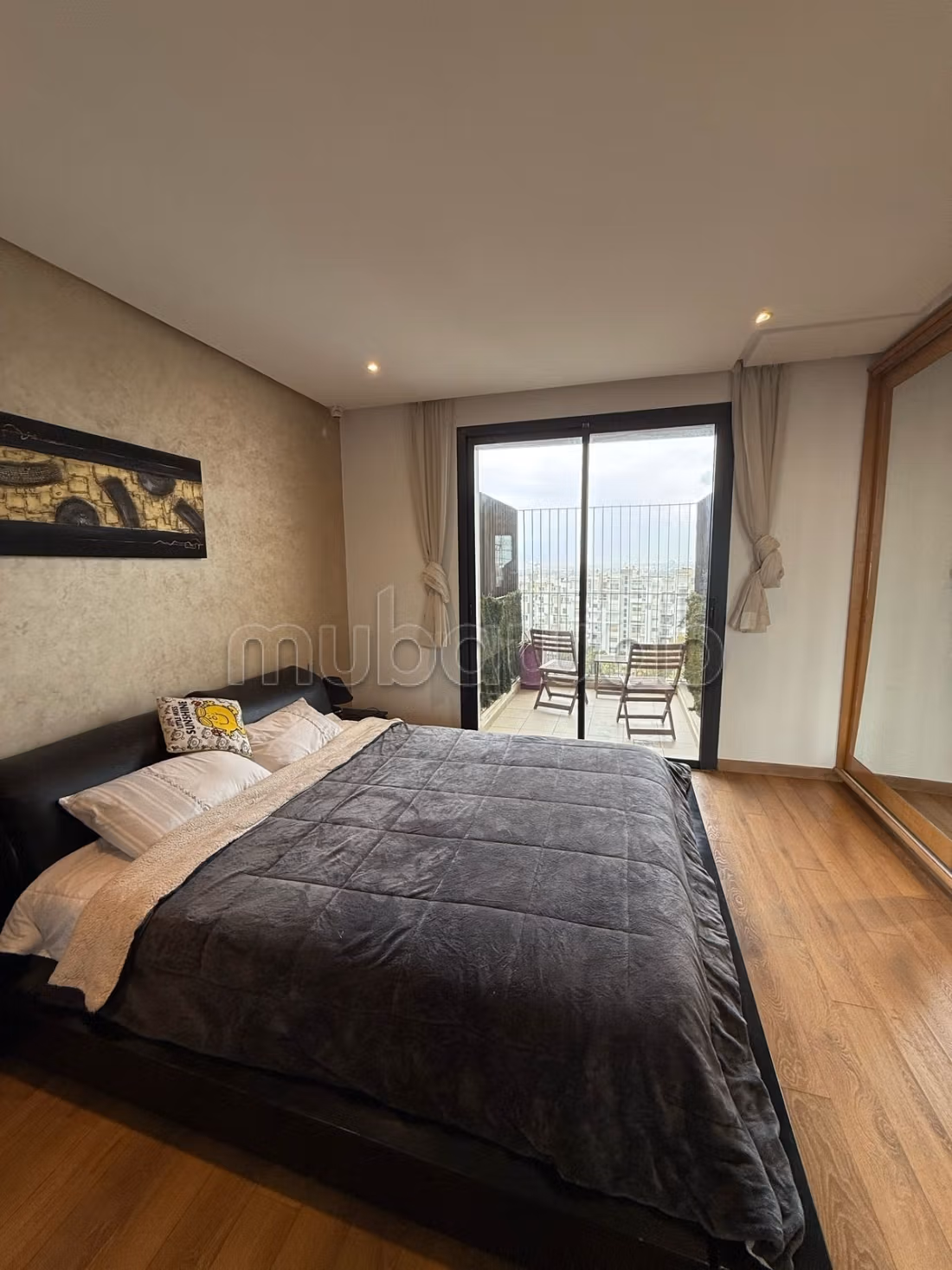 Mooi modern gemeubileerd appartement
