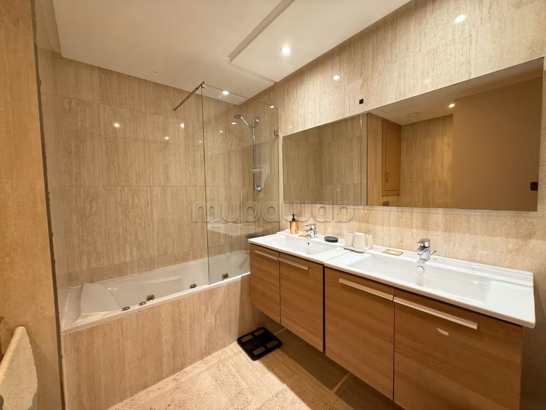 Mooi modern gemeubileerd appartement