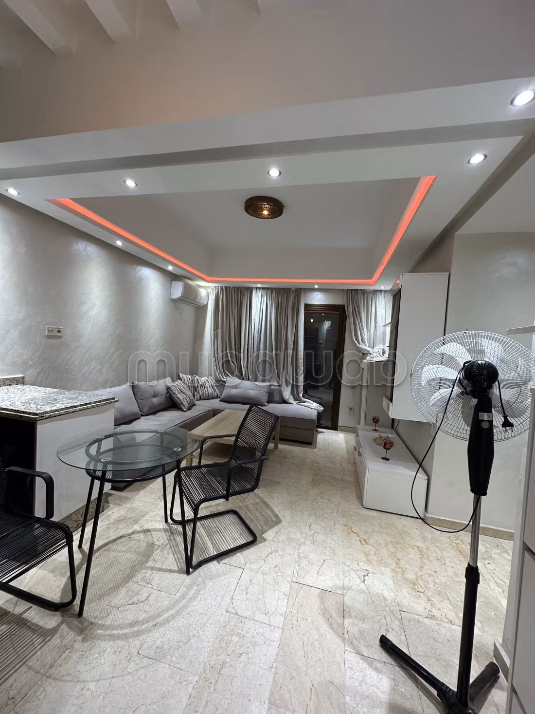 Location jolie studio meublé proche Amoud. 52 mètre — 3
