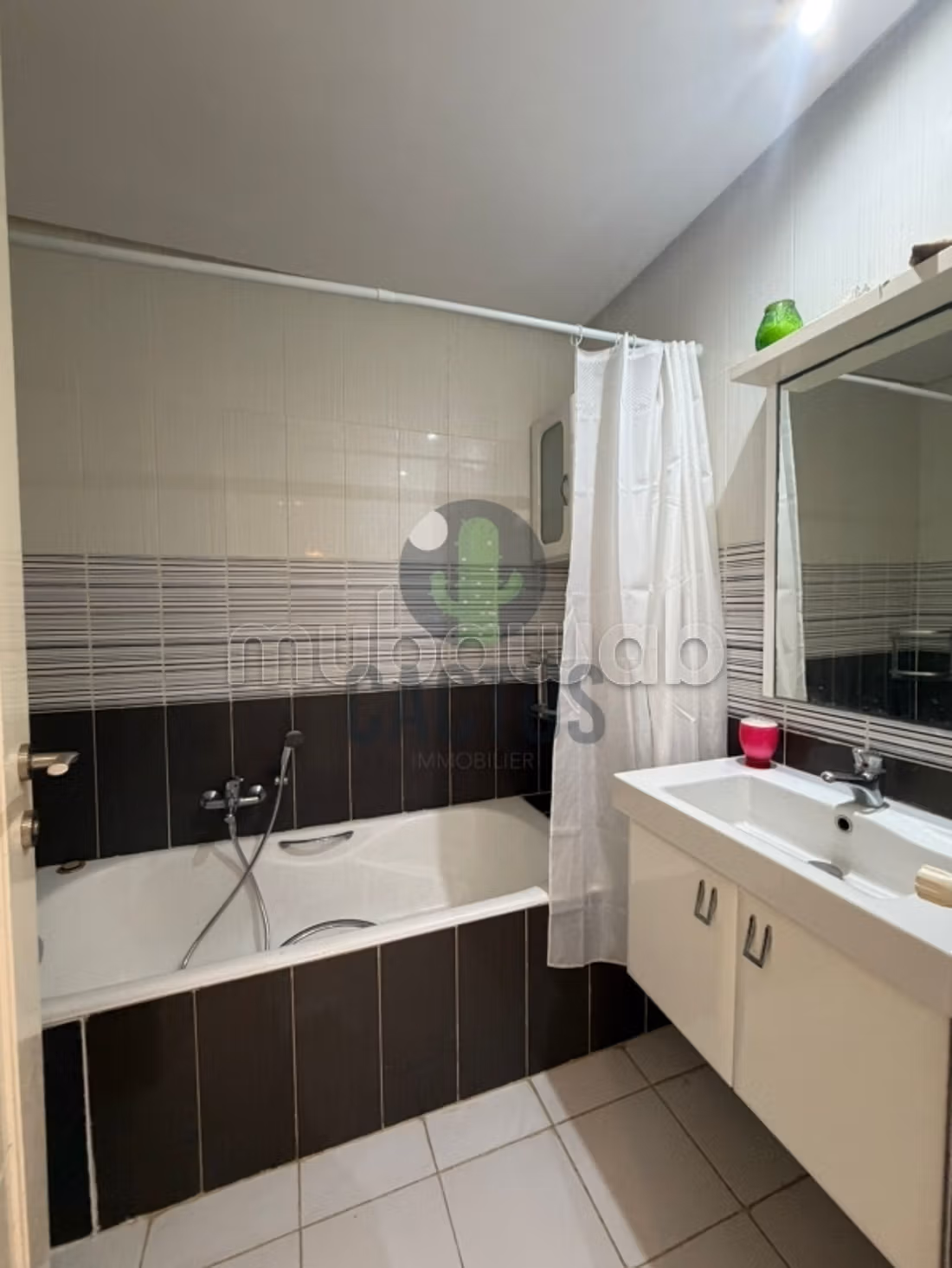 À vendre S2 dans une résidence à AFH Mrezga