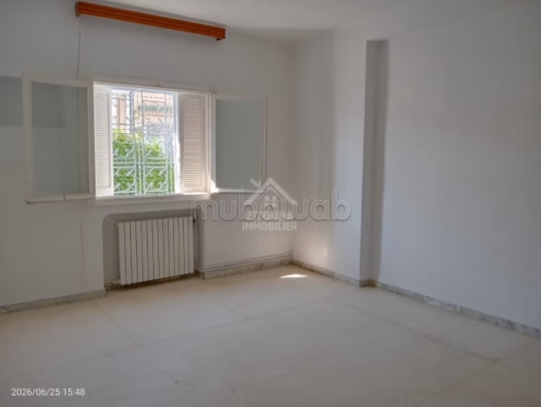 In affitto un piano di villa a Cité Ennasr La Marsa