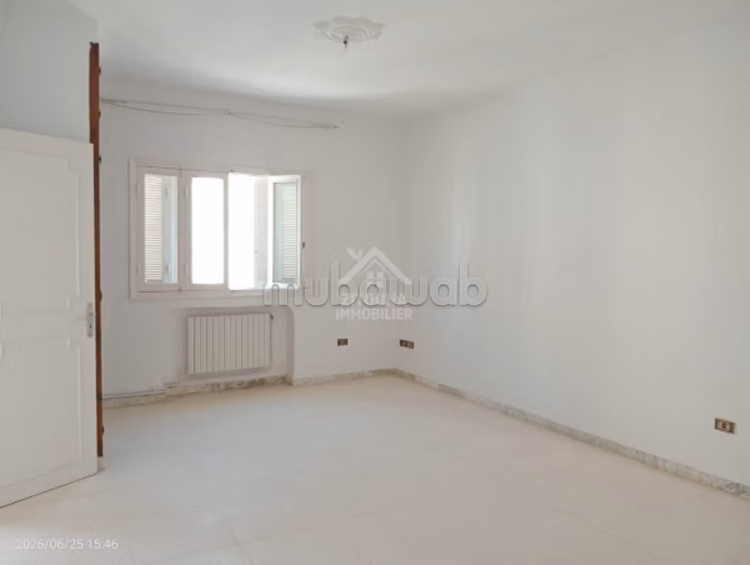 In affitto un piano di villa a Cité Ennasr La Marsa