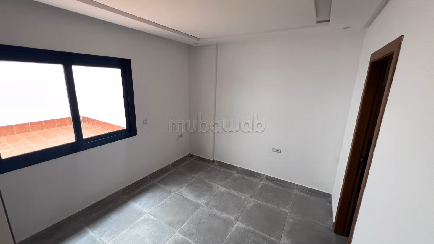 154 m² avec vue dégagée et parking - Ansicht 3