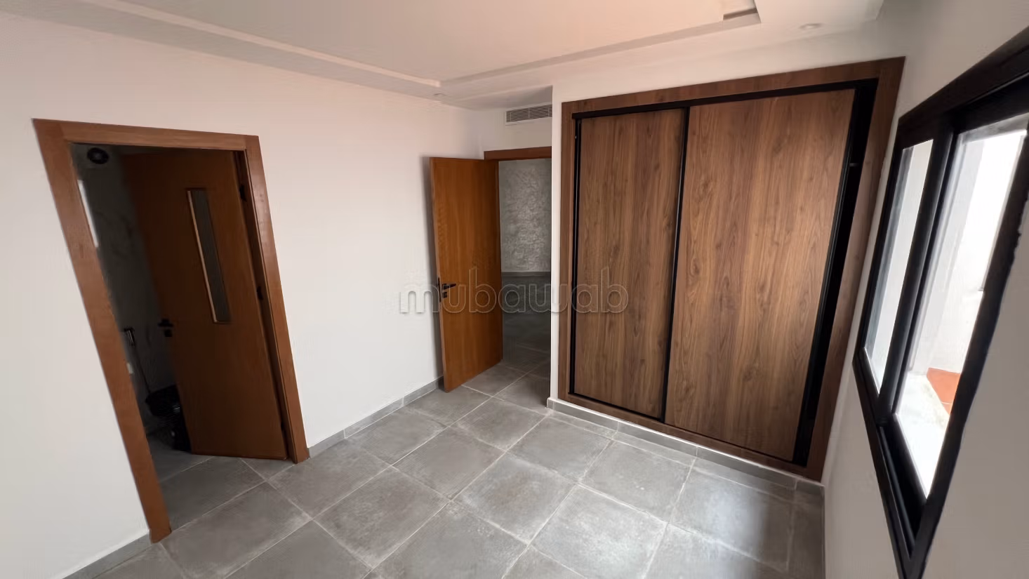 154 m² avec vue dégagée et parking - Ansicht 4