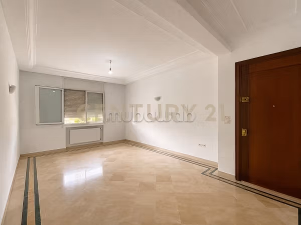 For rent floor of villa S2 Cité Jasmin