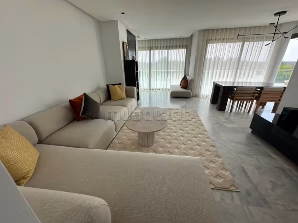 Furnished apartment / 3 bedrooms / green city
