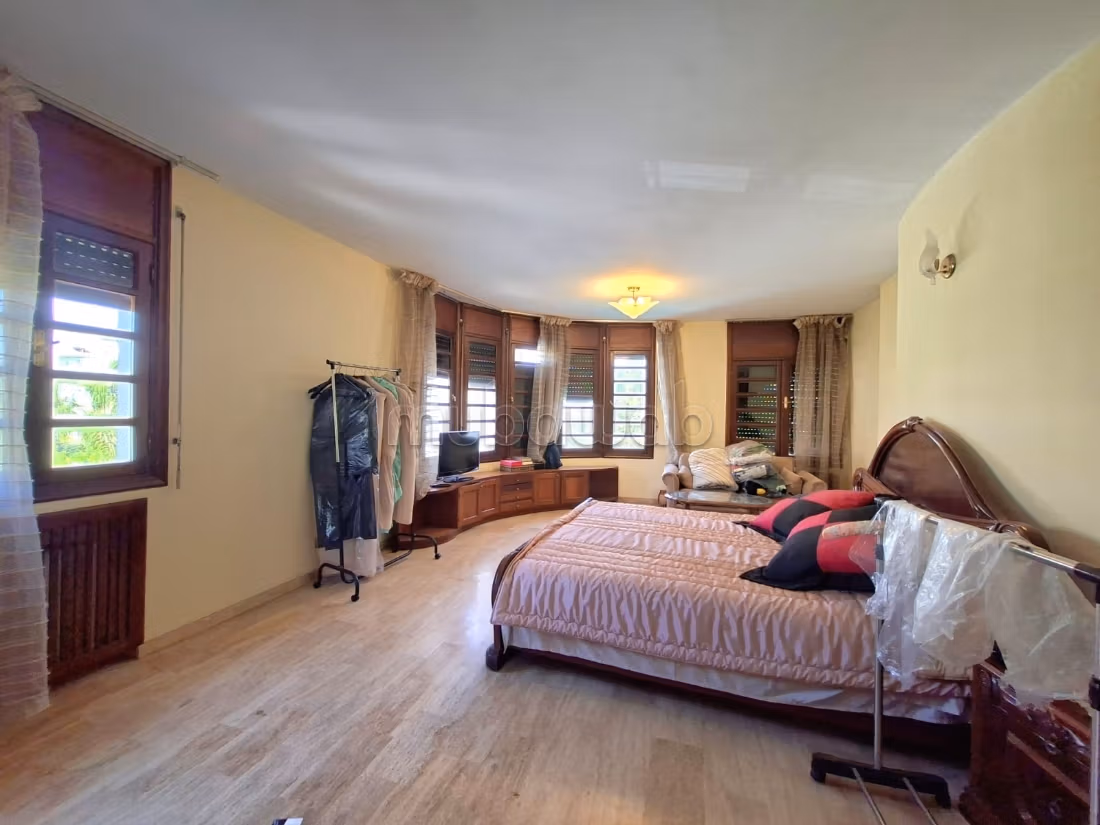 Exceptional villa with 5 bedrooms in California