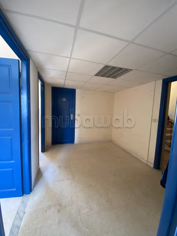 À louer – Bureau H3 à Charguia 2
