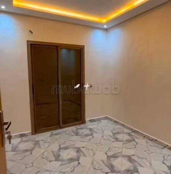 Bureau à Louer de 180.0 m² à Marrakech, 
Azzouzia