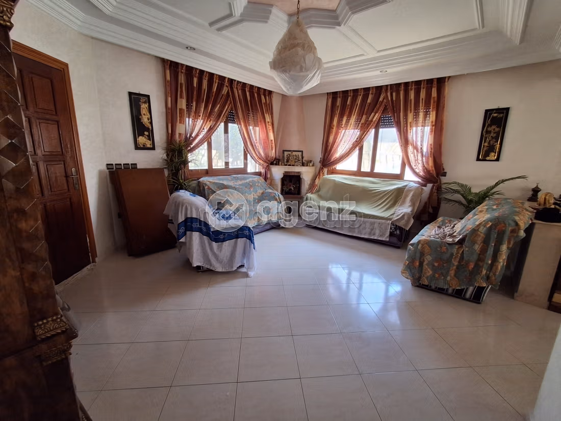 Villa à vendre 307 m², 4 chambres Autre Skhirate Témara