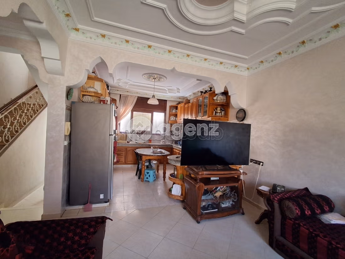 Villa à vendre 307 m², 4 chambres Autre Skhirate Témara