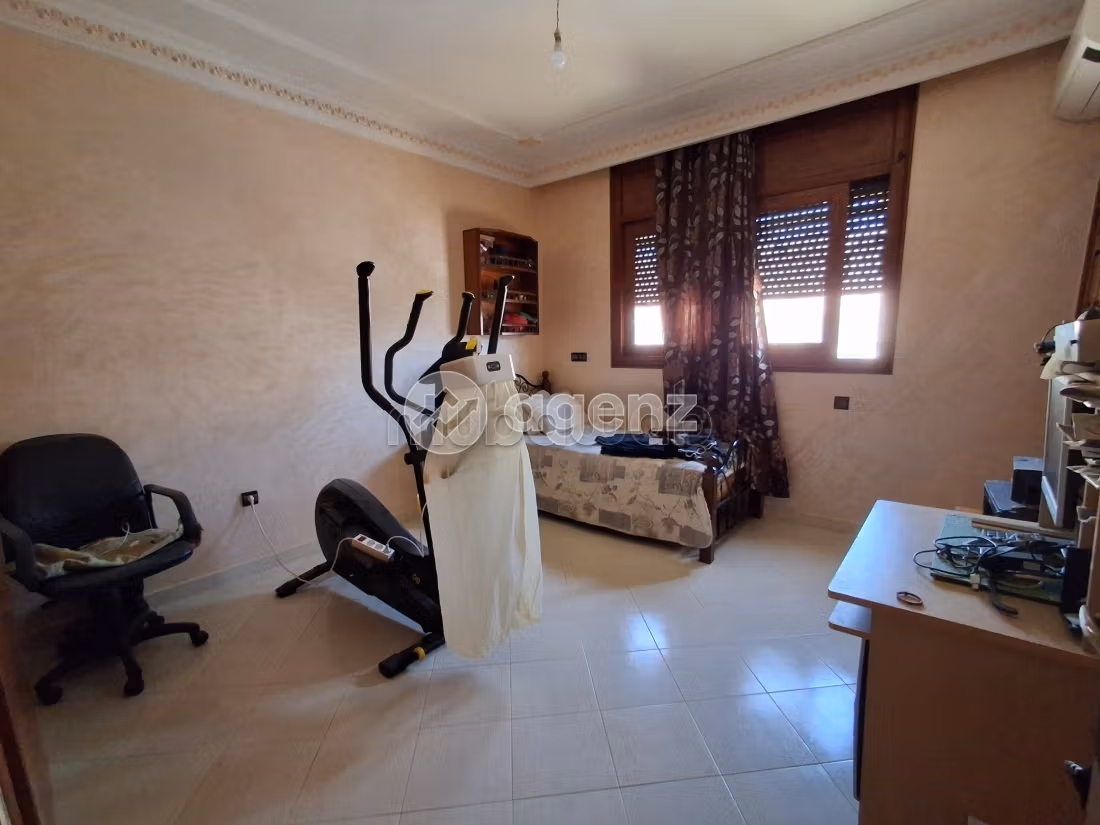 Villa à vendre 307 m², 4 chambres Autre Skhirate Témara