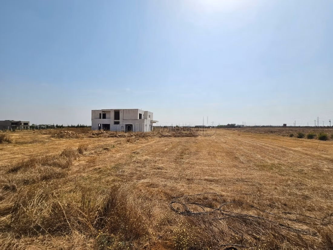 Zeer mooi landbouwgrond te koop in Benslimane