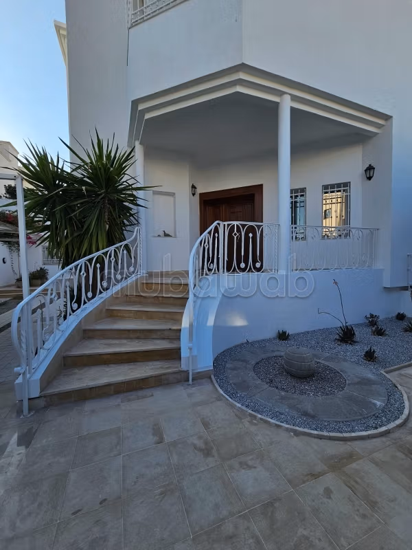 A Vendre Villa aux Jardins d'El Menzah 1