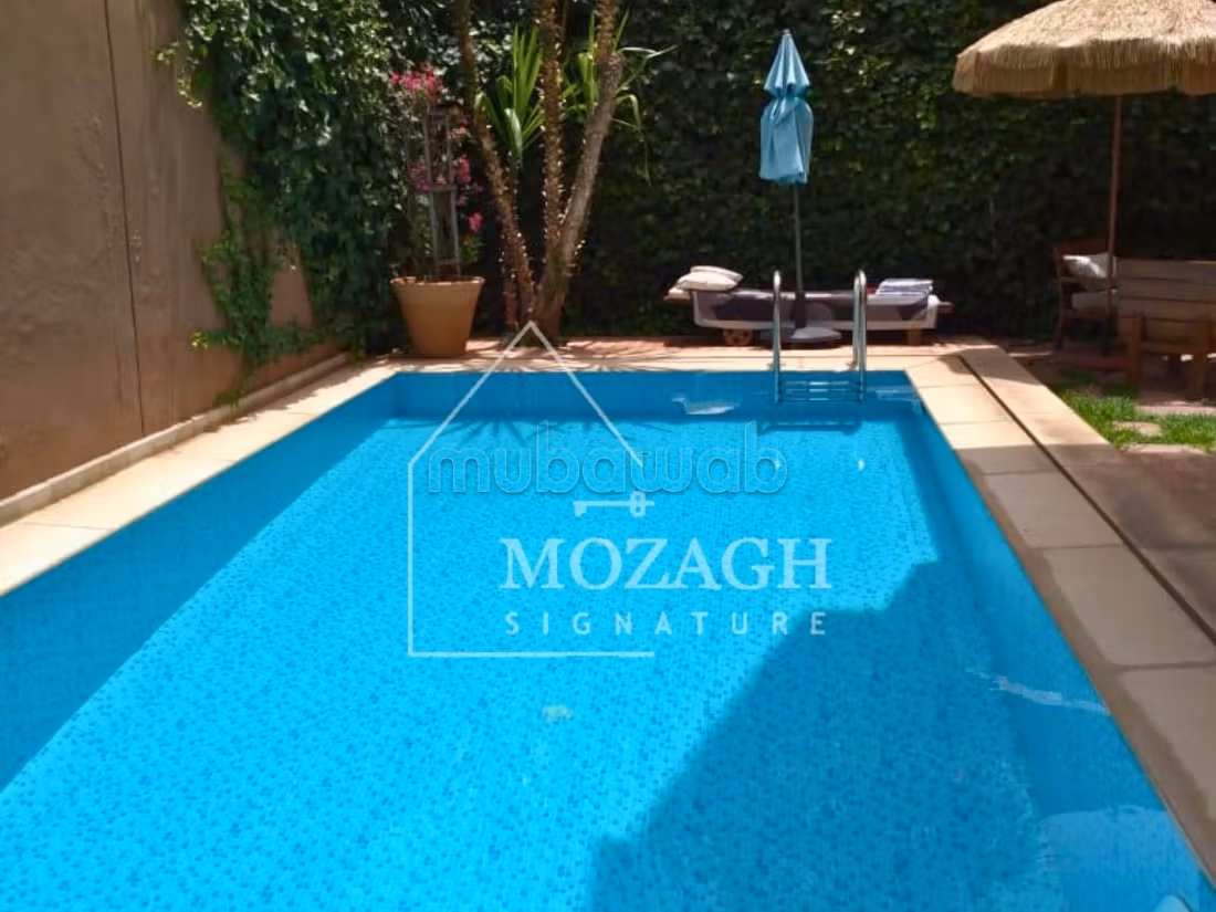 Bella villa con piscina privata a Targa