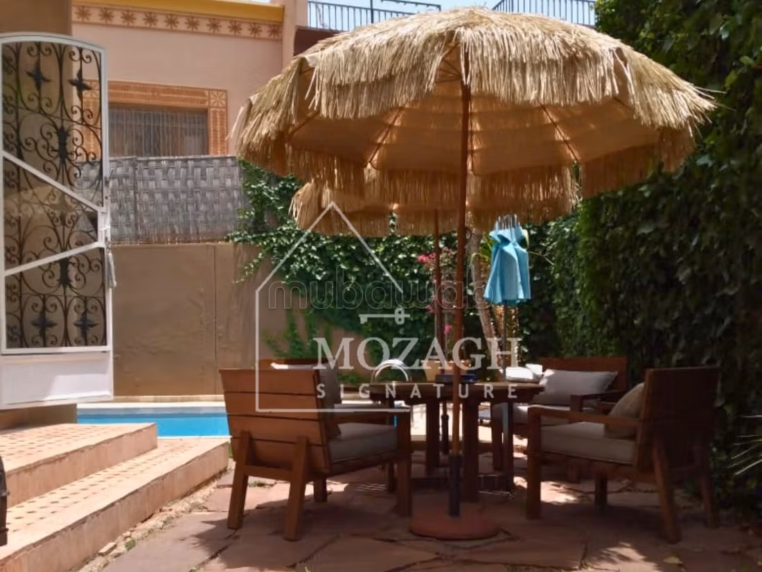 Bella villa con piscina privata a Targa