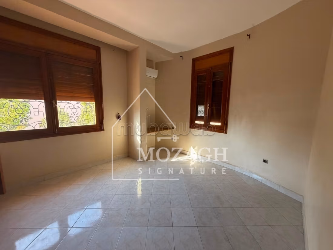 Bella villa con piscina privata a Targa