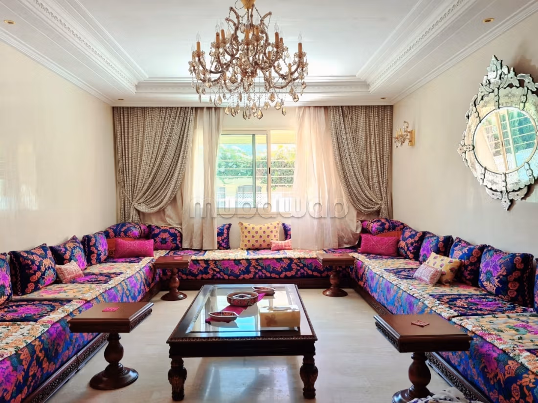 A louer villa meublée 250m2
Laimoun
