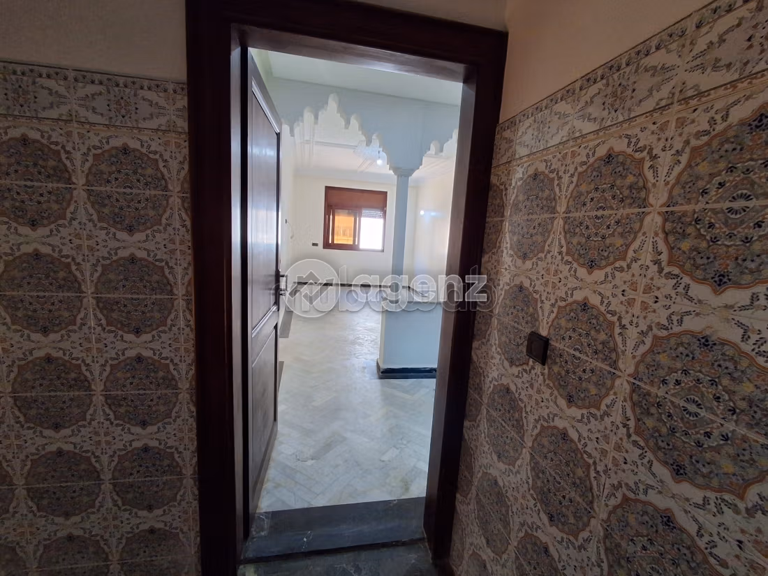 Appartement à vendre 97 m², 2 chambres Hssaine Salé