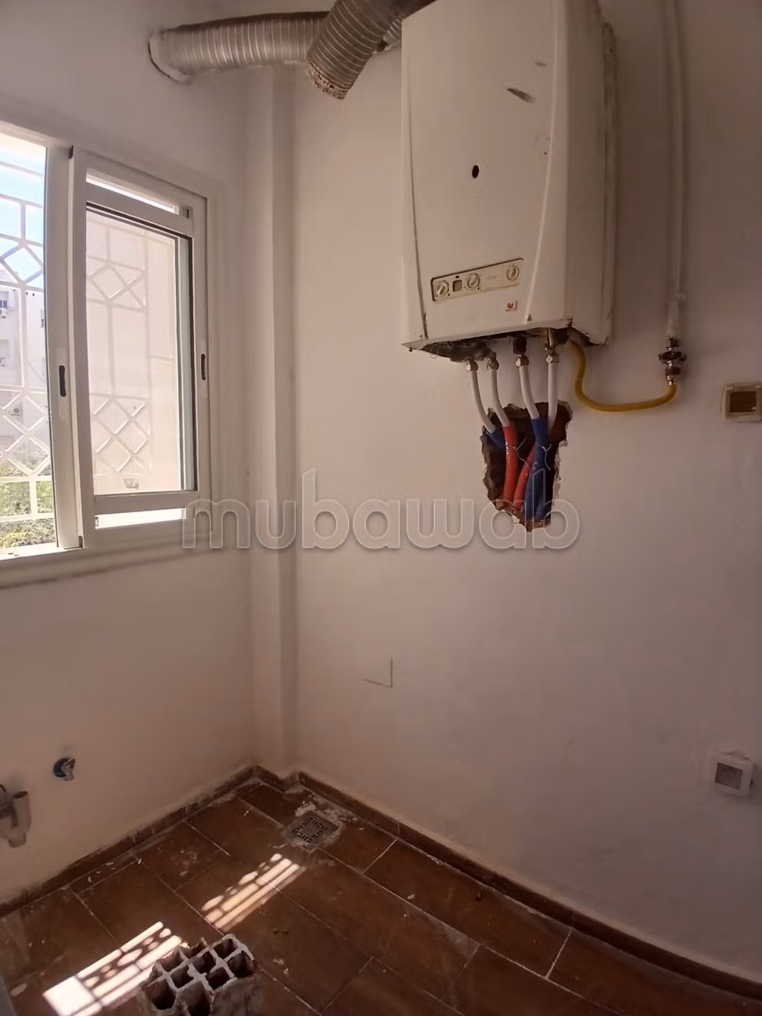 À VENDRE – Appartement S2 retapé à Riadh Andalos
