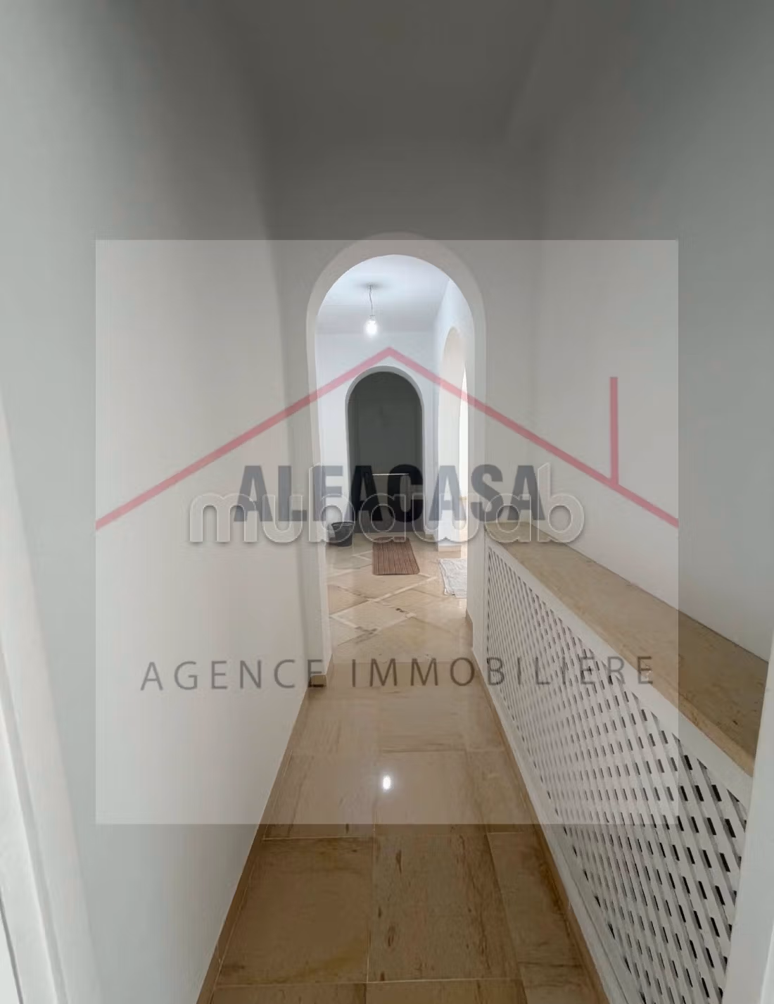 A louer un etage de villa s3 a ain zaghwen