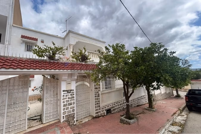 In vendita Villa S5 di 180 m² a Bareket Sahel
