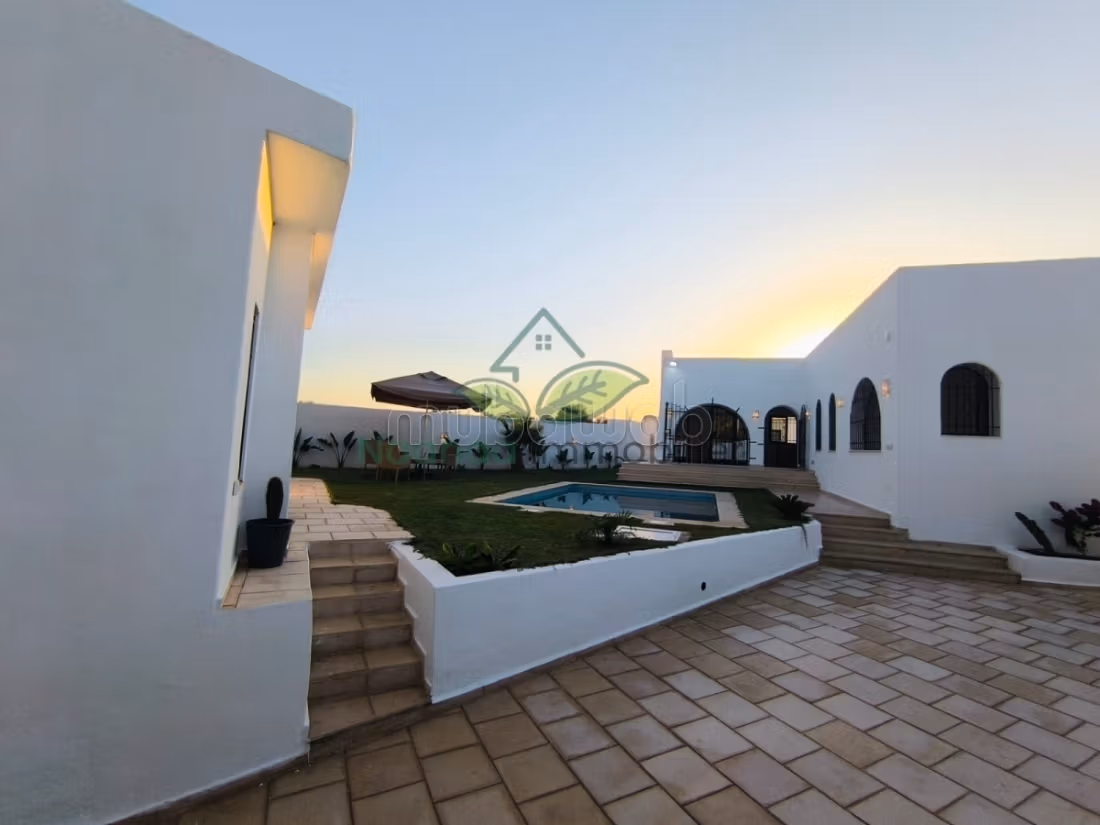 Location Estivale une Villa S4 Hammamet