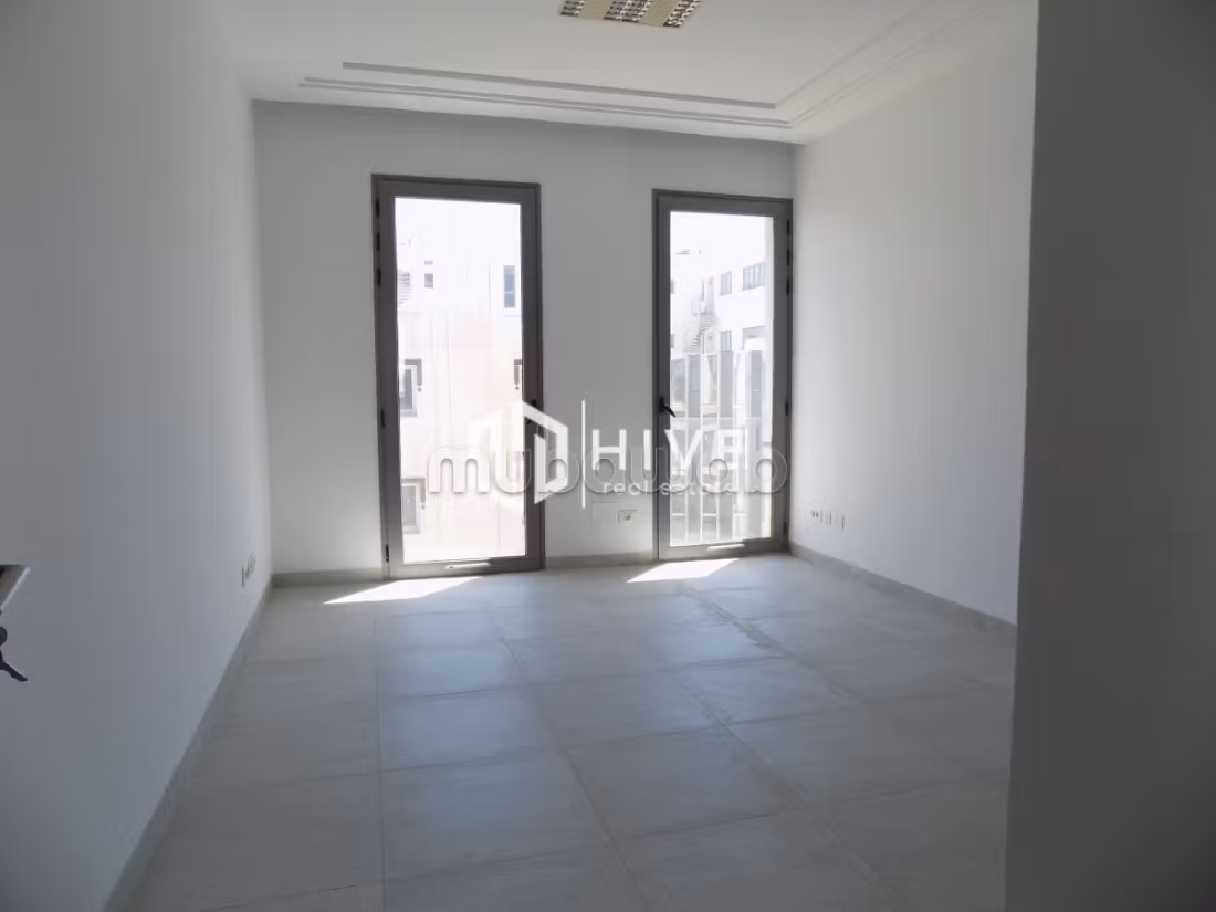 For rent – High-standard offices at Lake 1 –