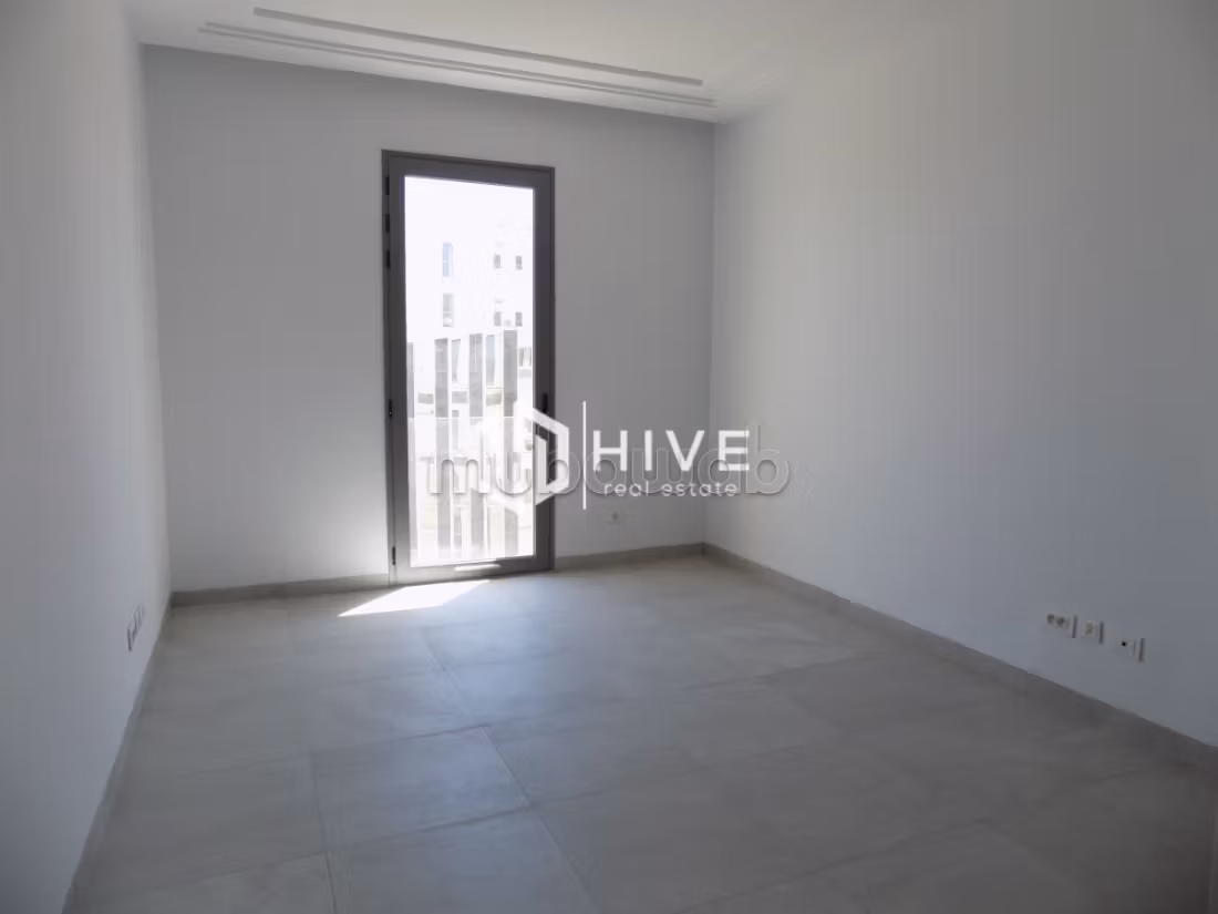 For rent – High-standard offices at Lake 1 –