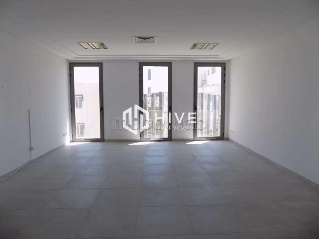 For rent – High-standard offices at Lake 1 –