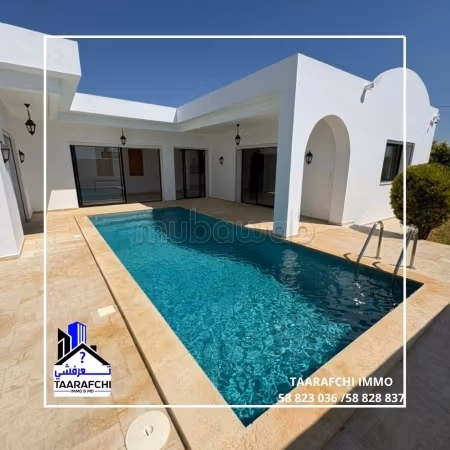 Villa con piscina a Hammamet Sud: In vendita