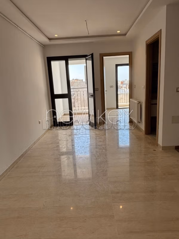 Appartamento S1 in affitto a La Soukra vicino a Closerie
