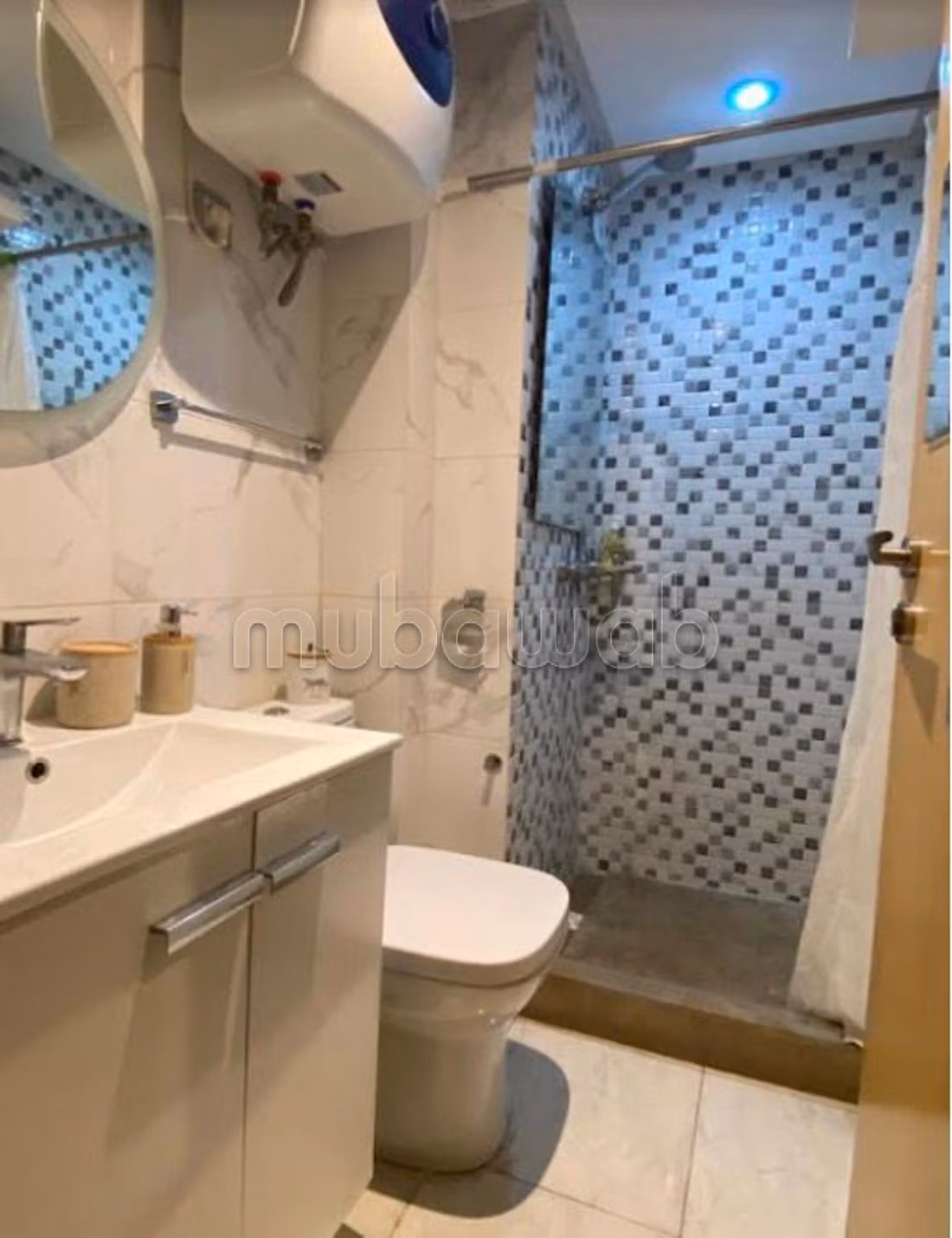 Bel appartement en location à Belvédère. 1 Pièce. Meublé