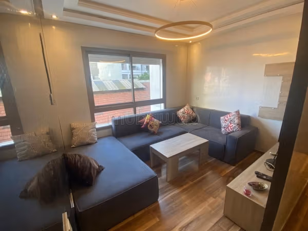 Bel appartement en location à Belvédère. 1 Pièce. Meublé