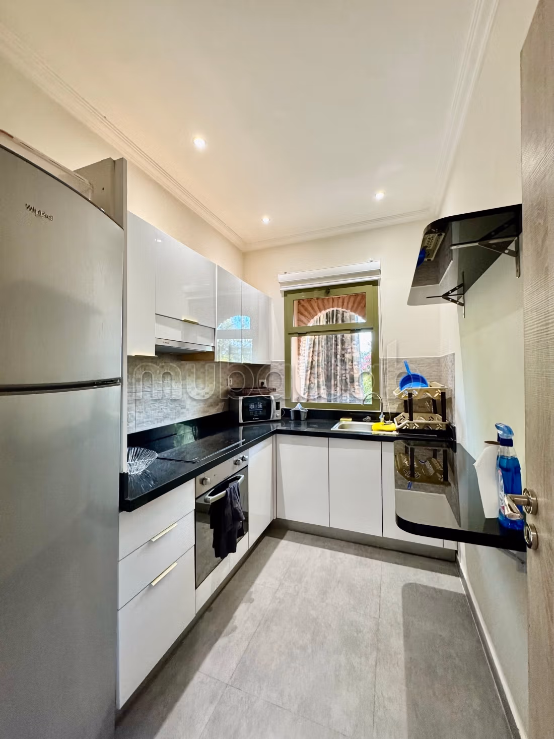 Palmeraie: Appartement entièrement rénové 2 Chs