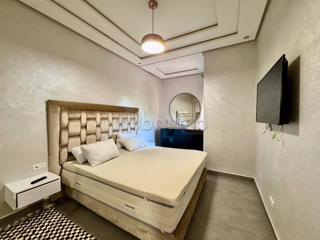 Palmeraie: Appartement entièrement rénové 2 Chs