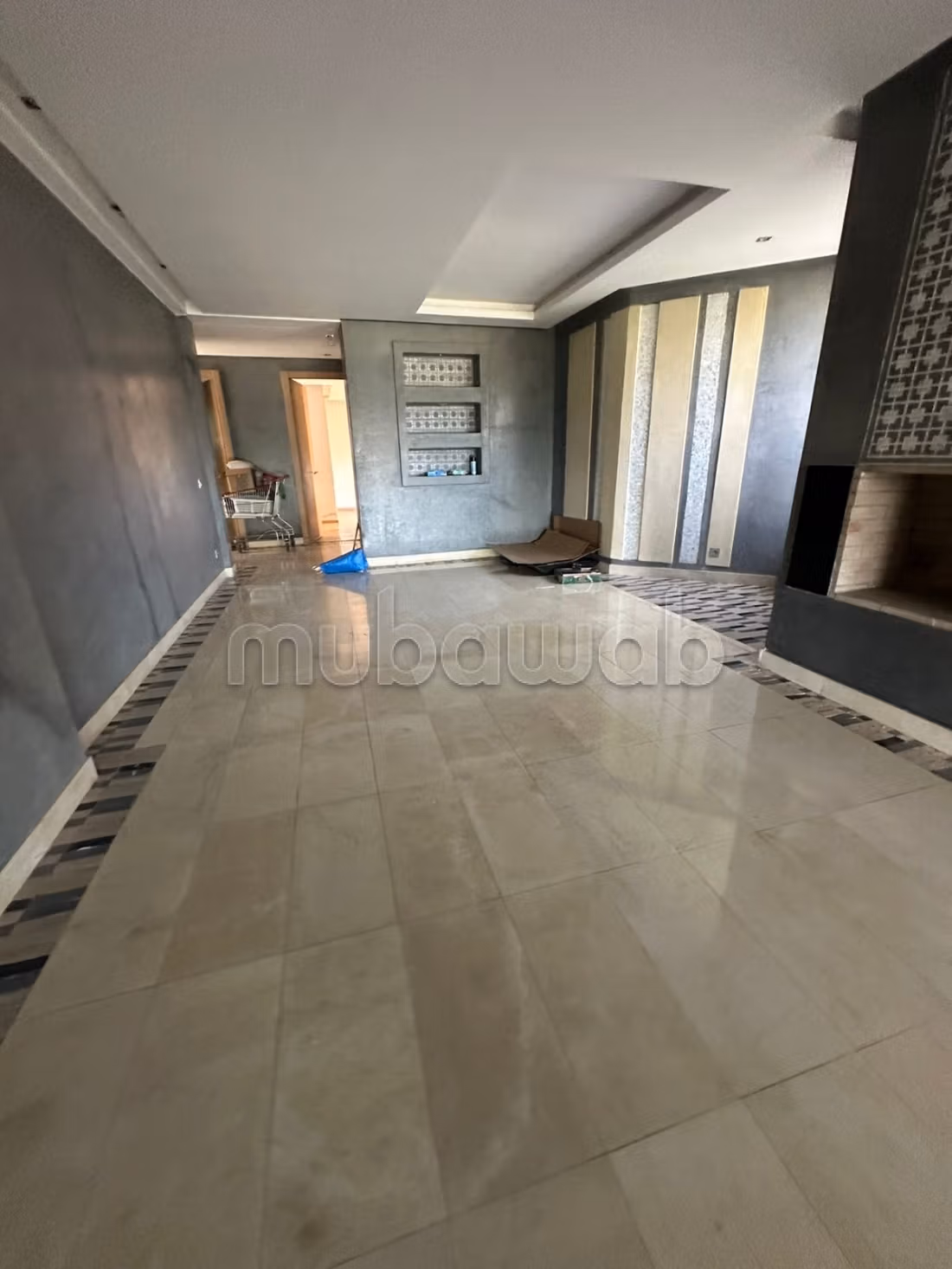 Très bel appartement en location à Agdal. 2 chambres agréables. Piscine, climatisation