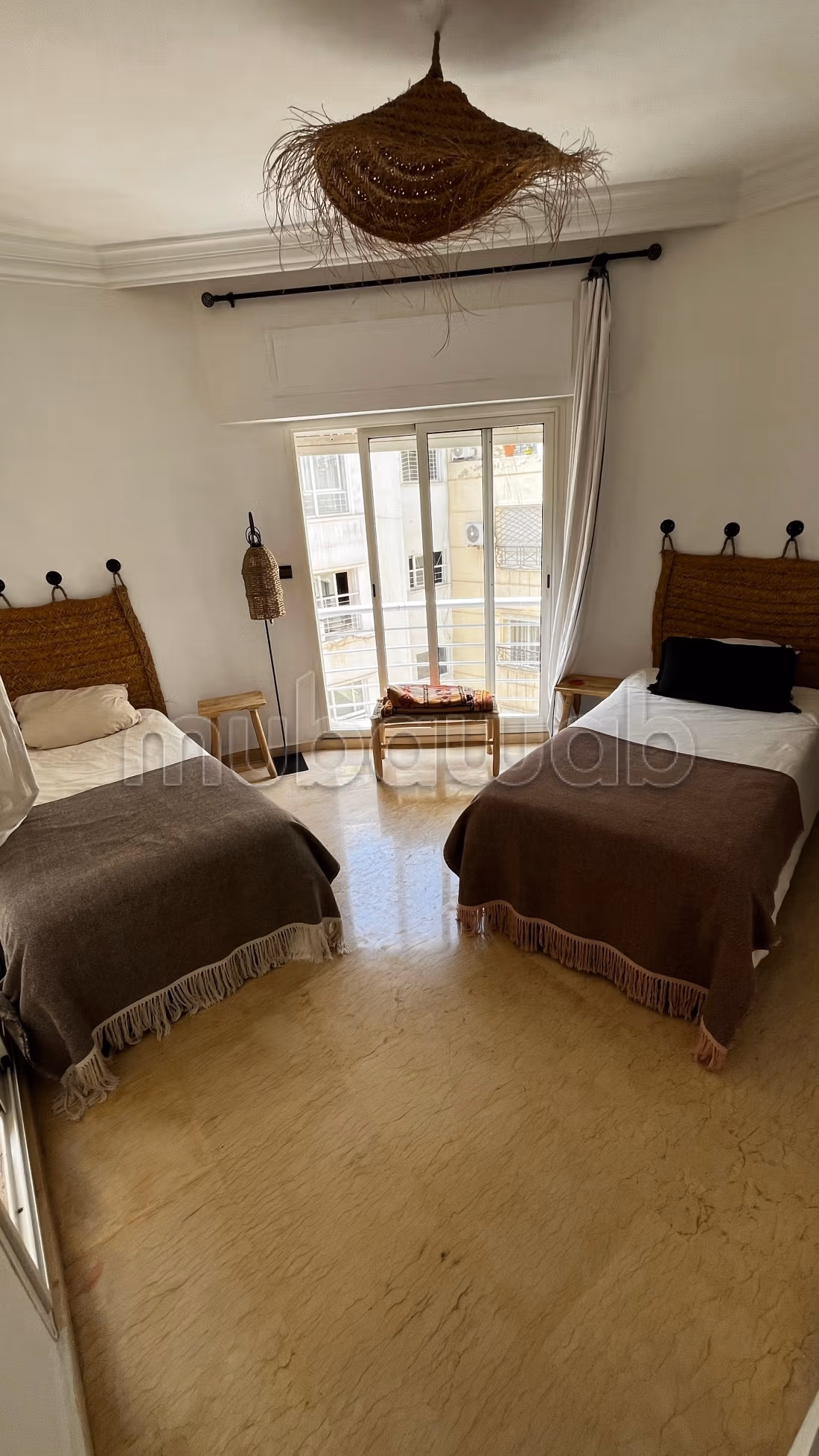Racine appart 3 chambres Ensoleillé — 3