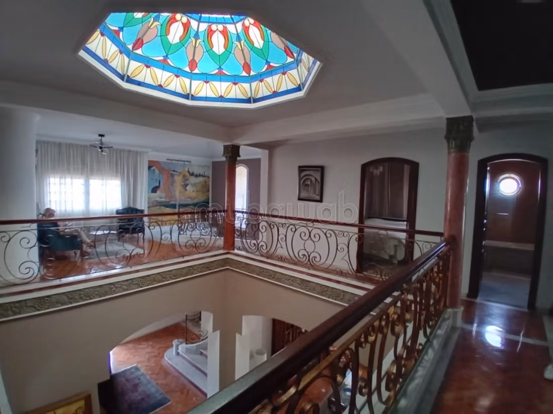 Luxurious villa for sale in California