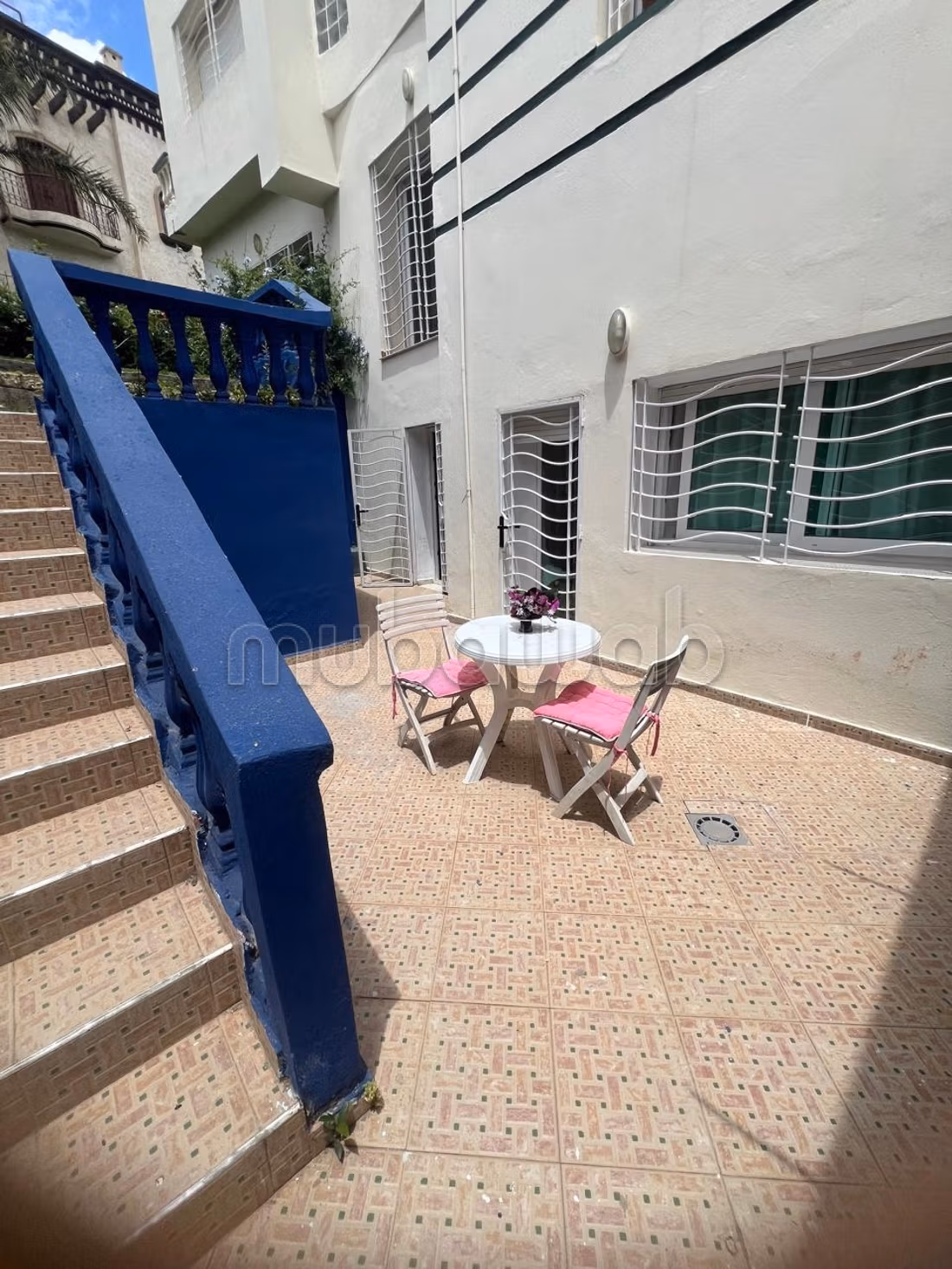 Posizione villa giardino rosso a Nassim 2 Ben arredato