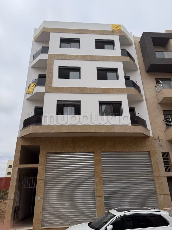 Commercieel pand te koop in Dar Bouazza. Oppervlakte van 281 m²