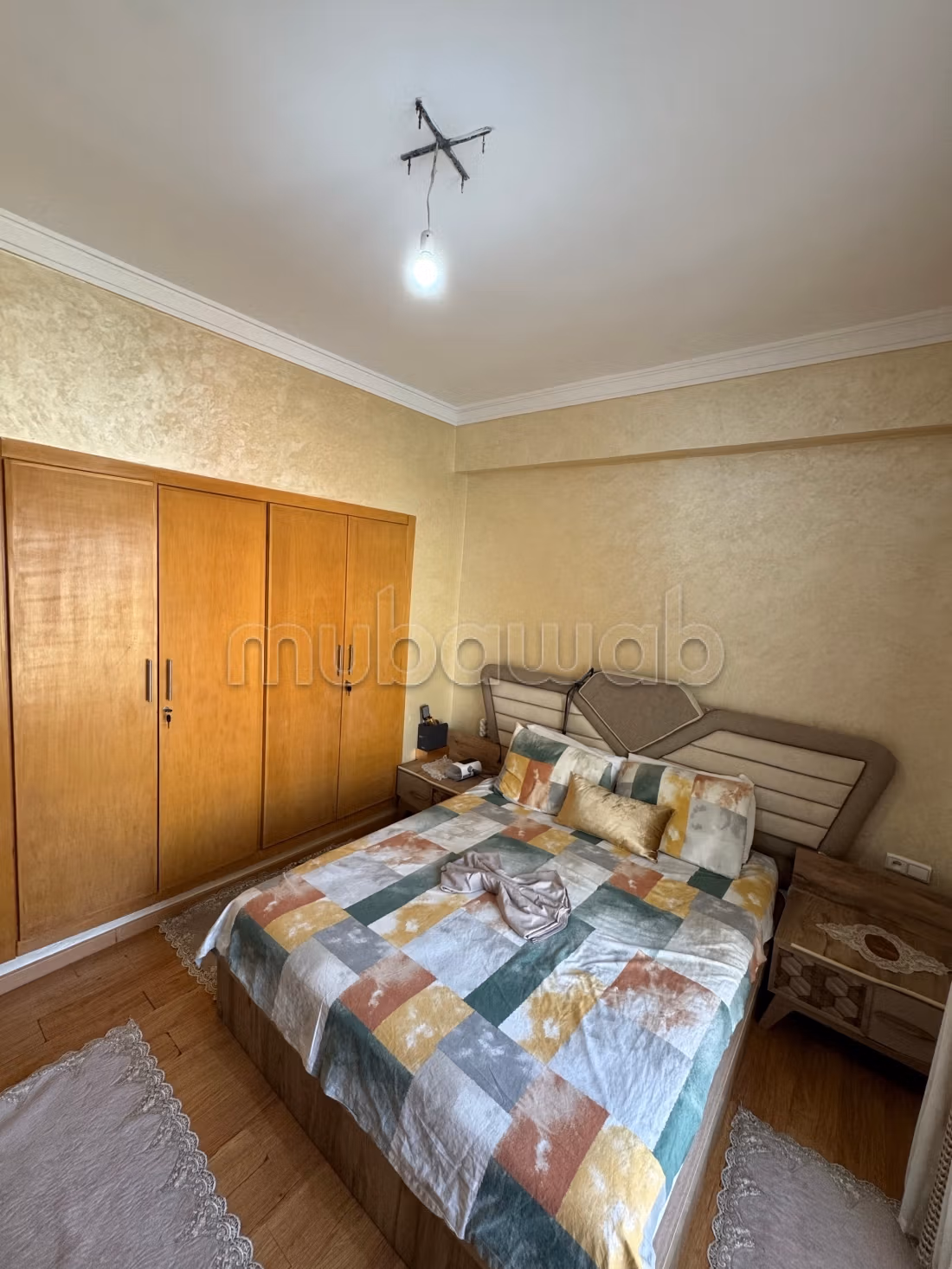 Appartement en vente à Hamria. 
3 belles chambres. 
Salon traditionnel marocain, résidence sécurisée