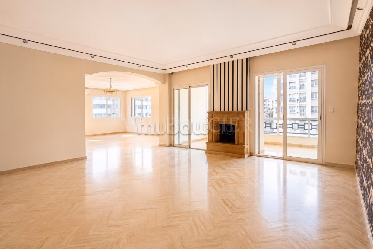 Vente Superbe Appartement 204m2 3Chambres avec terrasse 
Racine, Casablanca